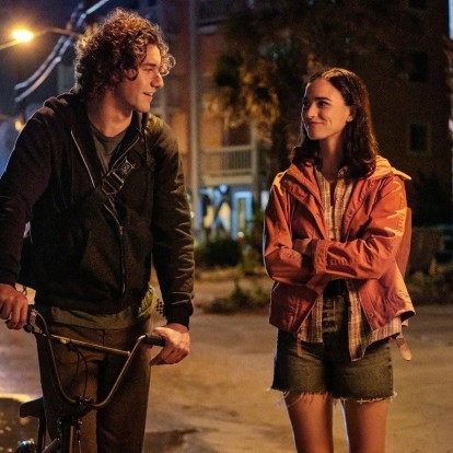 Along for the Ride: Δείτε το trailer της ταινίας που θα γίνει must-watch στο Netflix