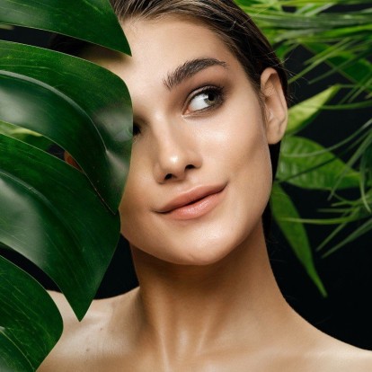 Anti-age: 6+1 τροφές που κάνουν "pause" τον χρόνο της επιδερμίδας σας 