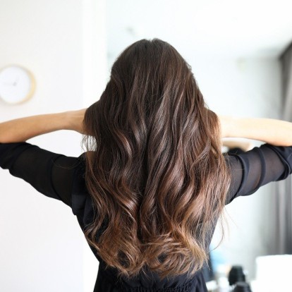 Τα hair products για μαλλιά που βγήκαν μόλις από το κομμωτήριο