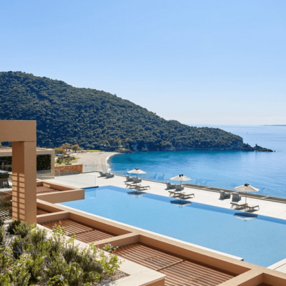 Τριήμερο Πρωτομαγιάς: Πολυτέλεια 5 αστέρων στο νέο θέρετρο της Θεσπρωτίας 