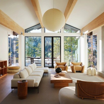 Ένα αρχιτεκτονικό αριστούργημα στη λίμνη Tahoe γίνεται «ένα» με τη μαγευτική φύση