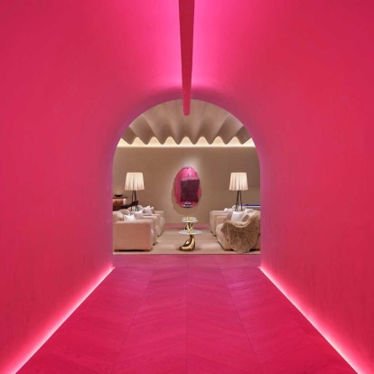 Live your Fantasy: Ένα νέο ξενοδοχείο στη Μαδρίτη «υποκλίνεται» στον μοντερνισμό