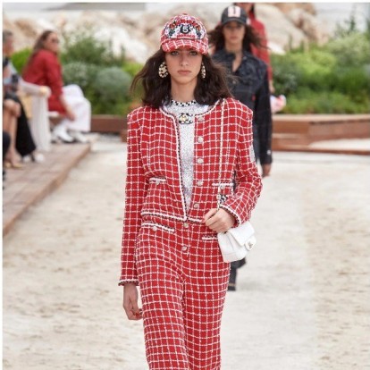 Chanel Cruise 2023: Ένα show με κοσμοπολίτικο beach lifestyle στο Μόντε Κάρλο 