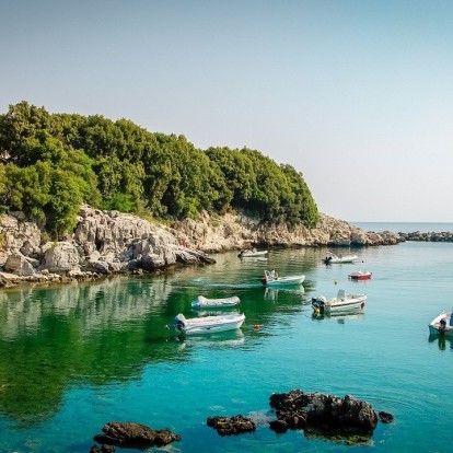 5 παραθαλάσσιοι προορισμοί για να αποδράσετε το τριήμερο της Πρωτομαγιάς