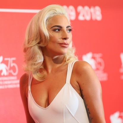 H Lady Gaga έγραψε τραγούδι για τη νέα ταινία του Tom Cruise, "Top Gun: Maverick"