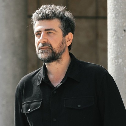 Ο νέος καλλιτεχνικός διευθυντής του Κρατικού Θεάτρου Βορείου Ελλάδος, Αστέρης Πελτέκης, εκμυστηρεύεται τους στόχους και το όραμά ﻿του για το ΚΘΒΕ