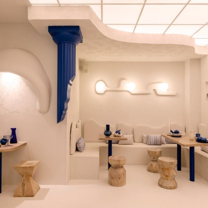 Greece is everywhere: Ένα street food restaurant στη Βαλένθια θυμίζει ελληνικό νησί