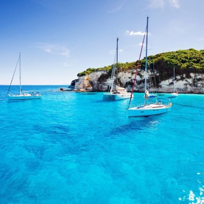 Live your myth in Greece: 6+1 μοναδικές παραλίες στην Ελλάδα με γαλάζια σημαία 