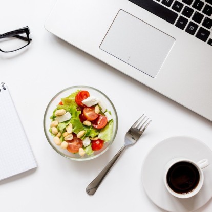 Work Lunch: Οι κατάλληλες τροφές για να διατηρήσουμε την ενέργειά μας