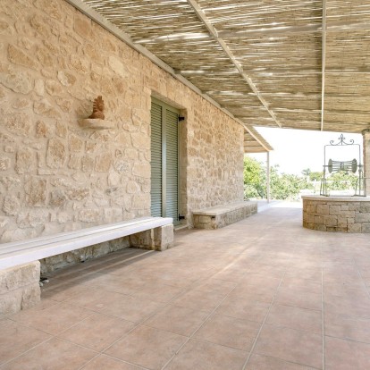 Δείτε πώς αναβίωσε ένα παραδοσιακό πατητήρι στην Αίγινα