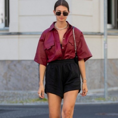 Ζεστές ημέρες: Τα stylish items που θα σας προσφέρουν μία «ανάσα» δροσιάς