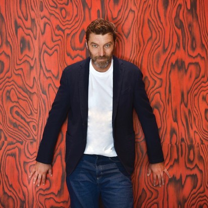 Too Real to Be True: Ο Γιάννης Στάνκογλου μιλά με ειλικρίνεια για την πατρότητα στη ζωή του και αποκαλύπτει πού θα τον απολαύσουμε τον ερχόμενο χειμώνα