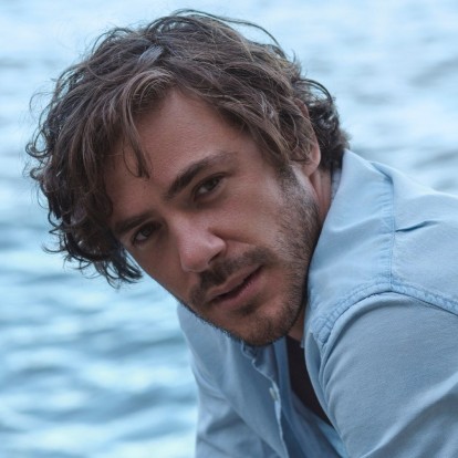 Ο Jack Savoretti σε μία σπάνια συνέντευξη λίγο πριν την εμφάνισή του στο Sani Festival