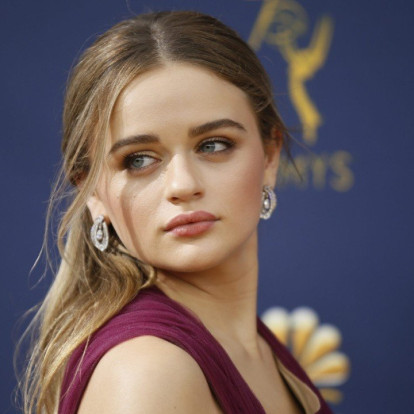 Η ηθοποιός Joey King μας δείχνει την πιο αποτελεσματική 10λεπτη beauty routine 