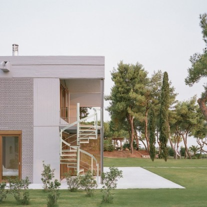 Mια μονοκατοικία στην Εύβοια είναι ό,τι πιο μοντέρνο θα δείτε σήμερα