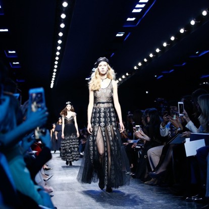 Galactic trend: Το διαστημικό ταξίδι της μόδας 