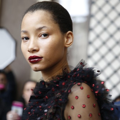 Party lipsticks: Τα κραγιόν που θα κλέψουν την παράσταση στο ρεβεγιόν 