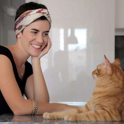 Η Έλενα Ζουρνατζή μας μιλά για τα μεταξένια κομψοτεχνήματά της 