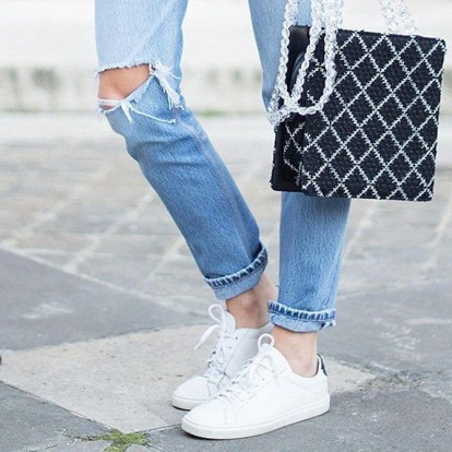 9 Έξυπνοι τρόποι για να είναι πάντα λευκά τα sneakers σας 