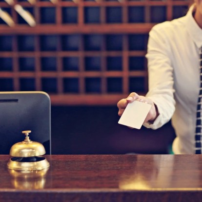 Τα 6 κοινά λάθη που κάνετε κατά το check-in και check-out σας σ' ένα ξενοδοχείο