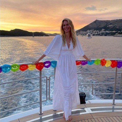 Off to Greece: Οι celebreties που κατέφθασαν στην Ελλάδα για τις διακοπές τους