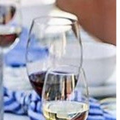 “Greek island” art de ta table: Οι 5 κομψοί κανόνες για την ιδανική καλοκαιρινή ατμόσφαιρα