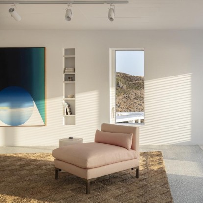 Δείτε πώς ένα σύγχρονο σπίτι στην Αντίπαρο αποτυπώνει ιδανικά την τοπική αρχιτεκτονική