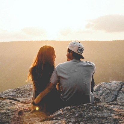 Hoovering: Ο όρος που αντιπροσωπεύει τη χειριστική συμπεριφορά ενός συντρόφου μετά τον χωρισμό