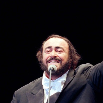 Ο Luciano Pavarotti απέκτησε το προσωπικό του αστέρι στο Walk of Fame