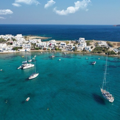 «Κίμωλο, παραδείσο μου»: Το κυκλαδίτικο νησί που πρέπει να επισκεφθείτε τον Σεπτέμβρη 