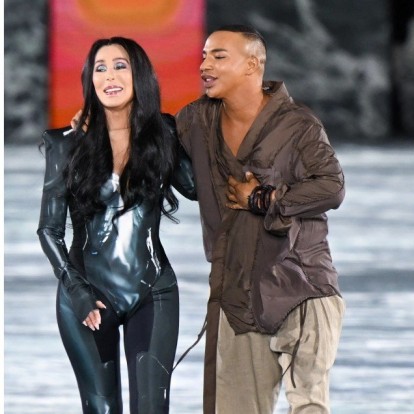 Η εμφάνιση της Cher στο show του Balmain στην PFW ήταν η καλύτερη στιγμή του Fashion Month 