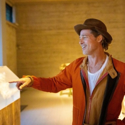 Ο Brad Pitt παρουσιάζει την πρώτη του συλλογή με έργα γλυπτικής κι εντυπωσιάζει