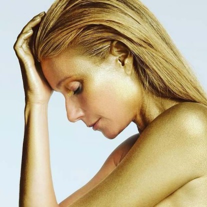Gwyneth Paltrow: Το χρυσό πορτρέτο της γεννά αντιθετικά ερωτήματα