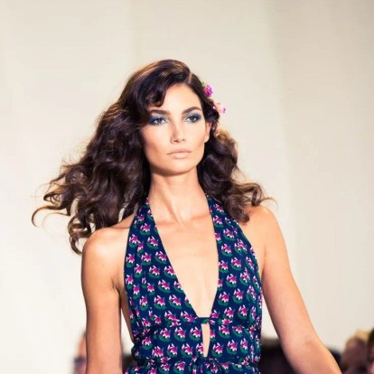 6 pro συμβουλές για λαμπερά, μακριά μαλλιά