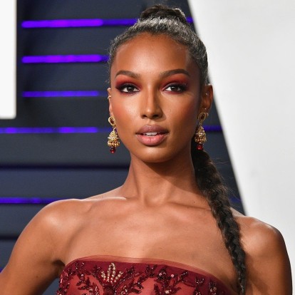 New trend: Πώς θα εντάξετε το κόκκινο χρώμα στο make up σας 