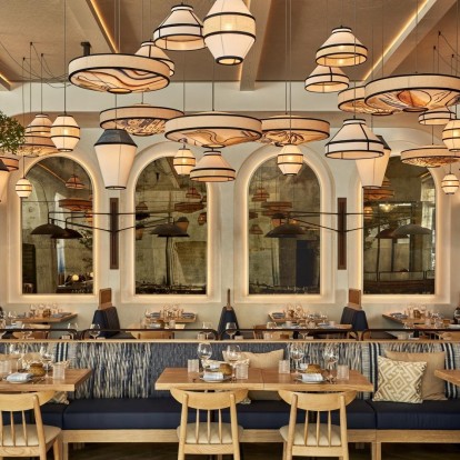 Στο θρυλικό Ritz-Carlton New York, NoMad Hotel, το design του Rockwell Group συνάντησε το όραμα του βραβευμένου chef Andrés