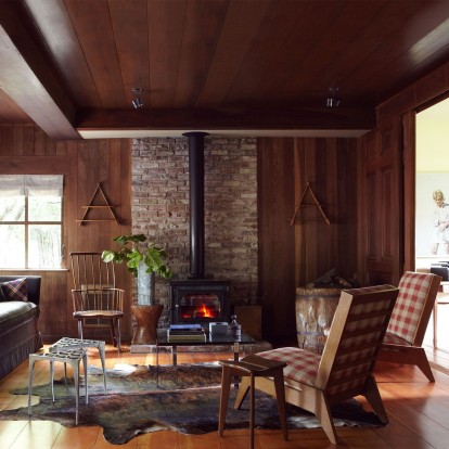 Μια super cozy κατοικία στο Marin County της California επαναφέρει τη «ζεστασιά» του φθινοπώρου