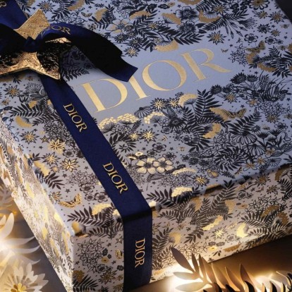 Ένα εορταστικό ταξίδι ξεκινά με τους elegant αστερισμούς του Dior Beauty