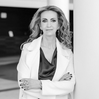 Σοφία Κουνενάκη-Εφραίμογλου: Oι γυναίκες προσφέρουν ισχυρό πλεονέκτημα έχοντας ενεργό ρόλο στα πράγματα