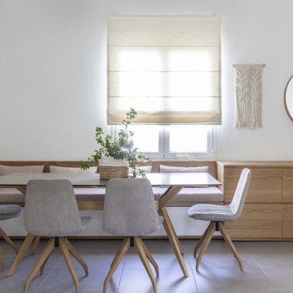 Ένα διαμέρισμα στο Χαλάνδρι ανακαινίστηκε σε γήινους τόνους και μετατράπηκε σε όαση χαλάρωσης 