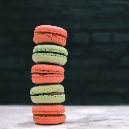 Sweet SKG: Σ' αυτό το ζαχαροπλαστείο θα γευτείτε γλυκά... με φινέτσα 