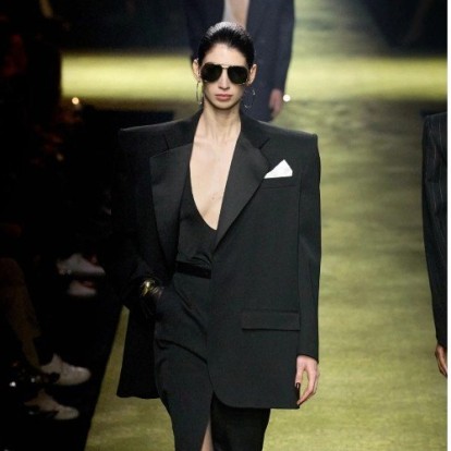 PFW: Η συλλογή του Anthony Vaccarello επαναπροσδιορίζει τα έμφυλα όρια στον Saint Laurent 